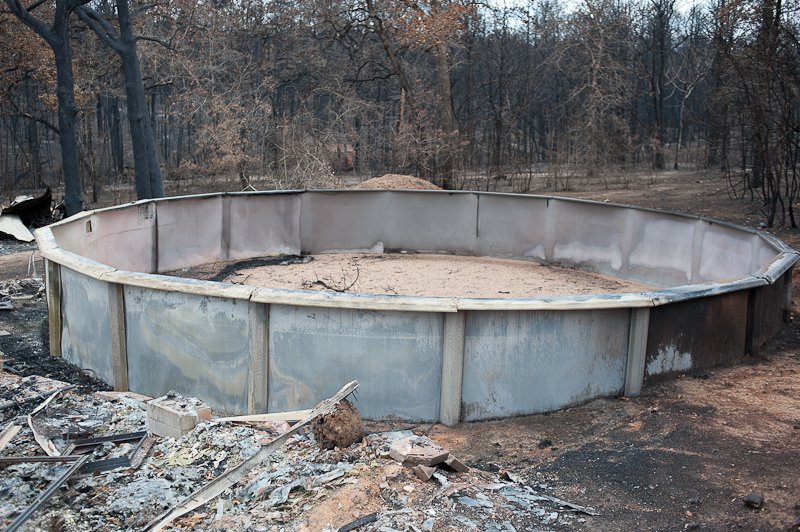 pool burned bastrop 2011 bastrop fires aftermath photos, austin wildfires, labor day fire in bastrop photos