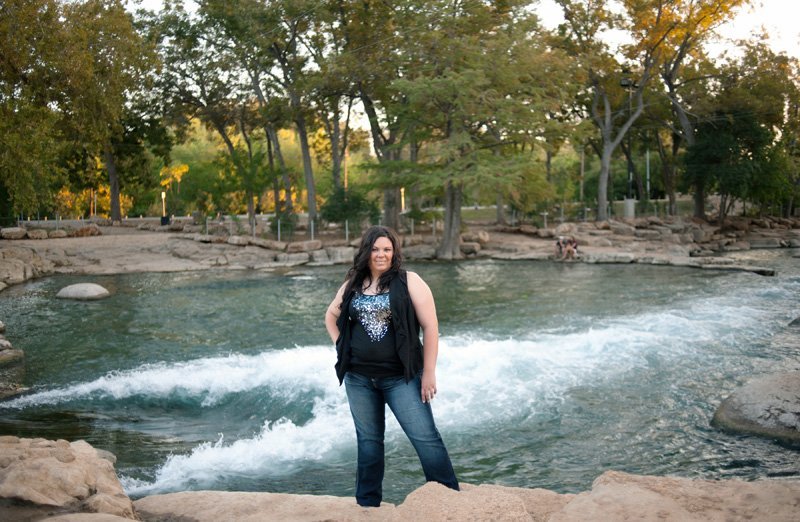 texas state senior portraits by river, san marcos river portraits, graduation photos san marcos, austin graduation photos, austin graduation portraits