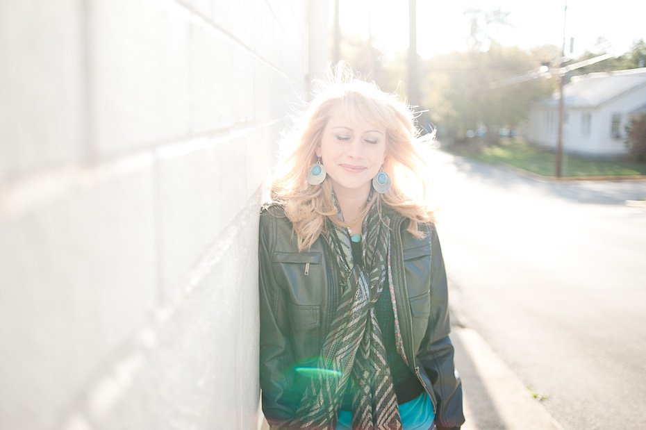 backlit portrait of a happy girl, texas state alumni portraits, delta zeta sorority graduation portraits,