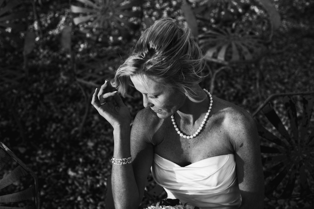 moody austin bridal portraits at le san michele, austin bridal portrait photographer, dallas and fort worth bridal portraits