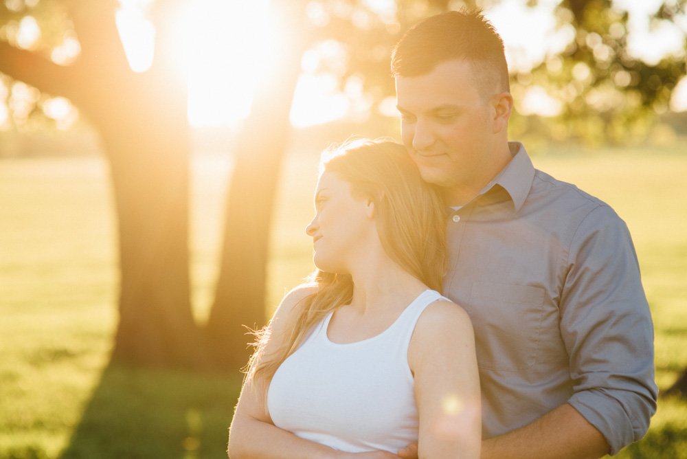 summer engagement photographs with sun flare, dallas engagement photo spots, natural light engagement photographer in fort worth