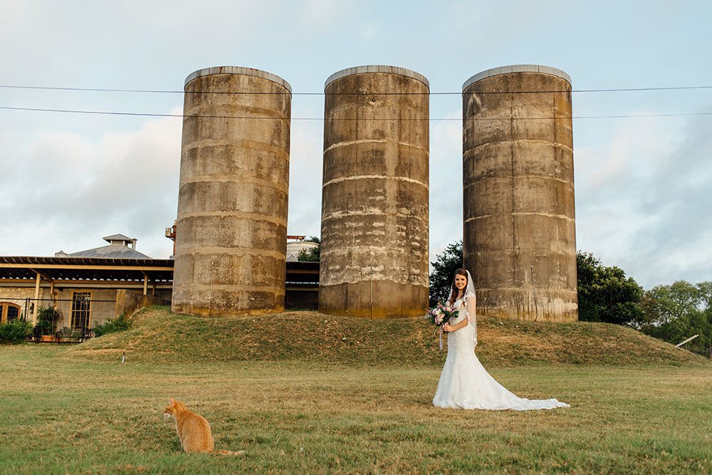 river rock event center bridal portrait session, san antonio bridal portraits, canyon lake wedding pictures, bridal portraits at sunrise