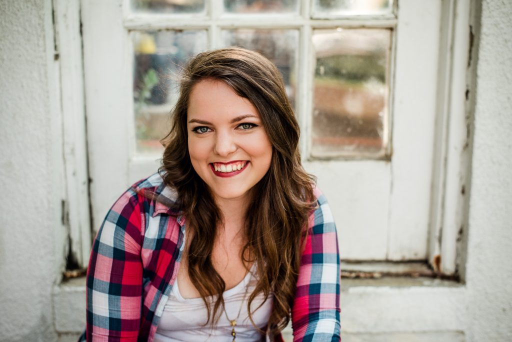 austin graduation portrait photographer for university of texas seniors