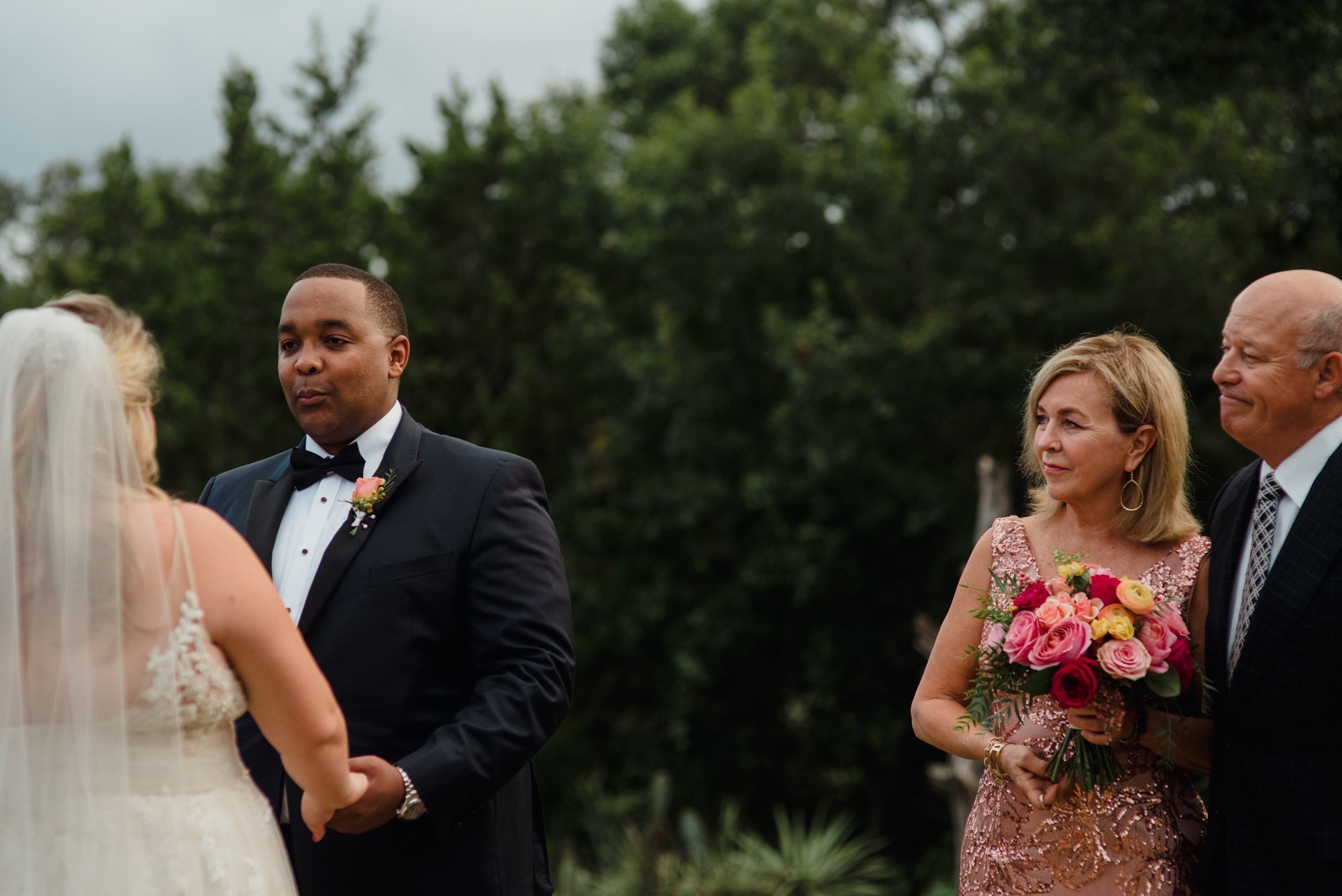 small lake house wedding austin texas, austin elopement photographer, 6 people wedding photographs,