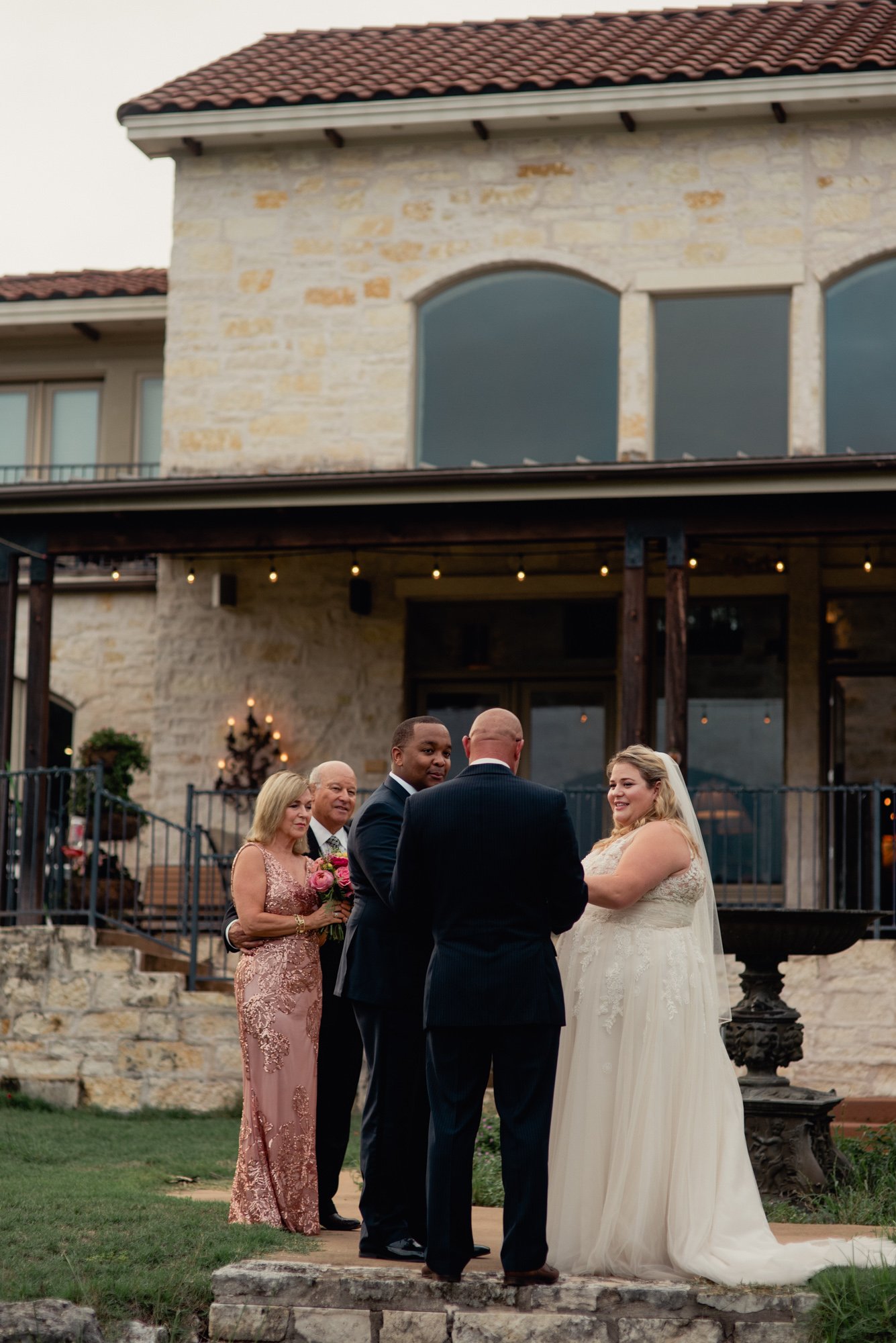 austin lake house elopement photos, austin small wedding photographer, small lake house wedding austin texas, austin elopement photography