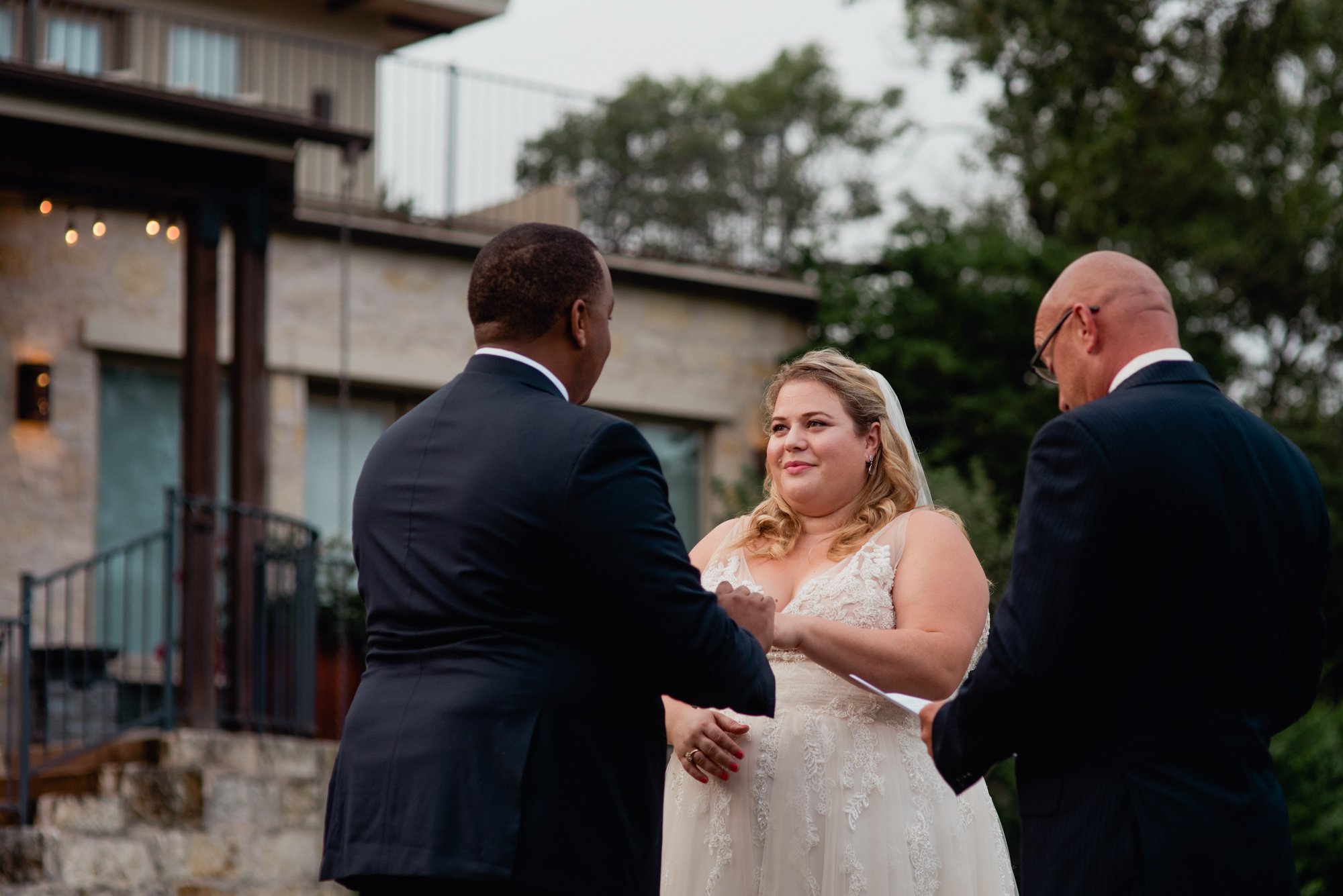 austin mini wedding photographer, austin lake wedding photos, backyard wedding photos in austin, lake travis wedding, intimate wedding photographs in austin texas