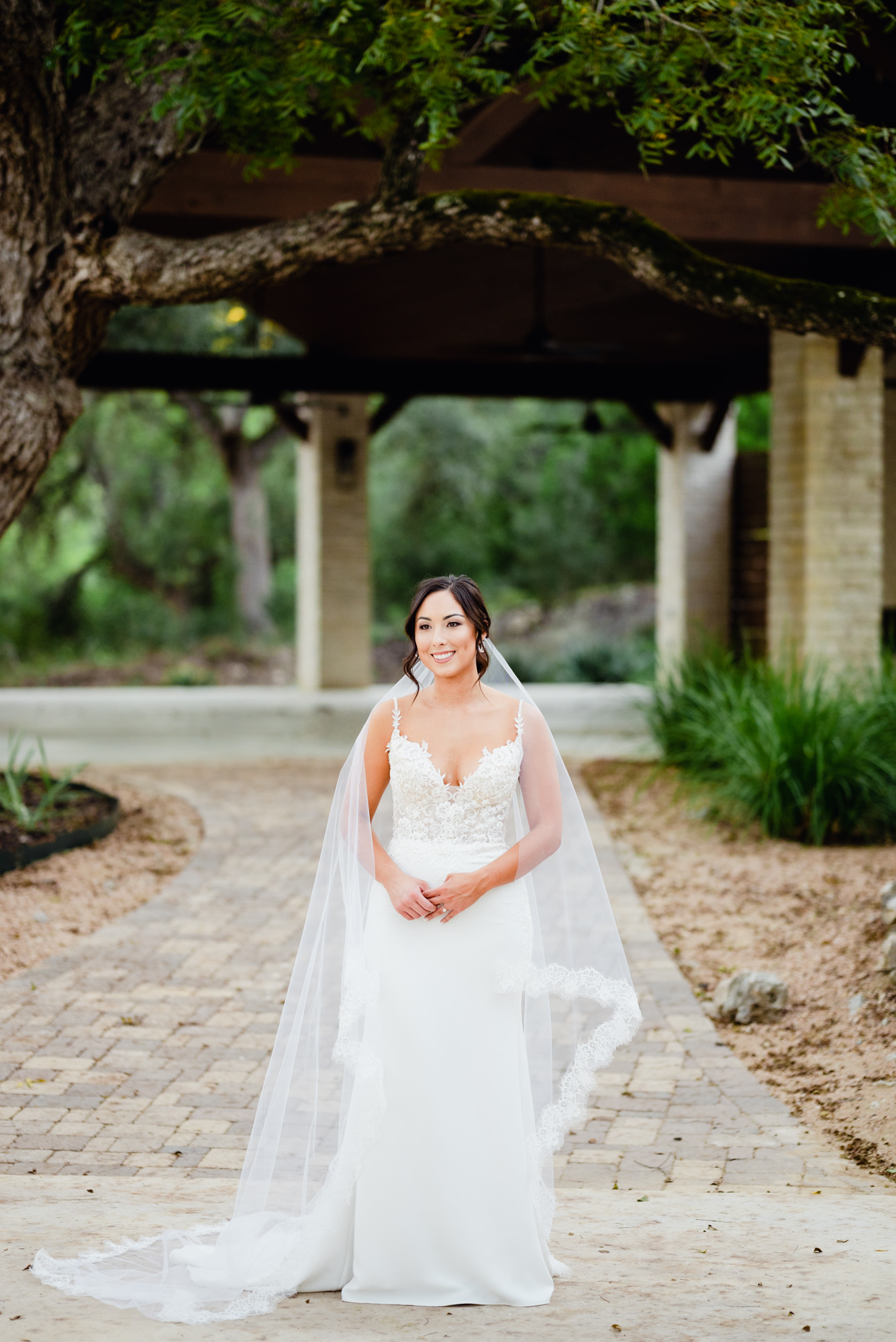 San Antonio bridal session photographer, bridal portraits at your venue
