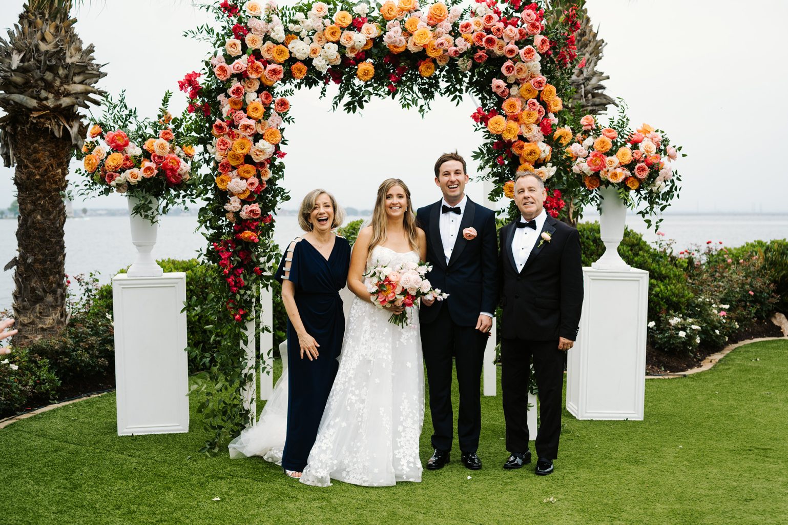 wedding day family formals at Horseshoe Bay Resort, Family formal photo guide