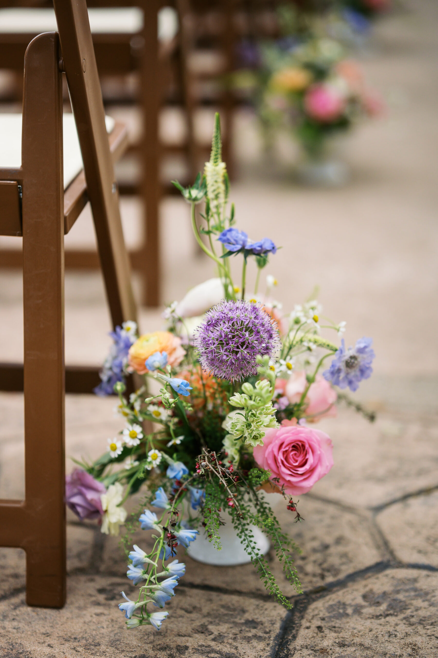 pastel spring wedding floral inspo